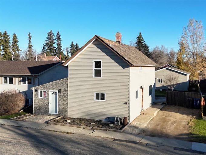 Image of 613 Kirby Street, Bruno FOR SALE Centra Realty Group